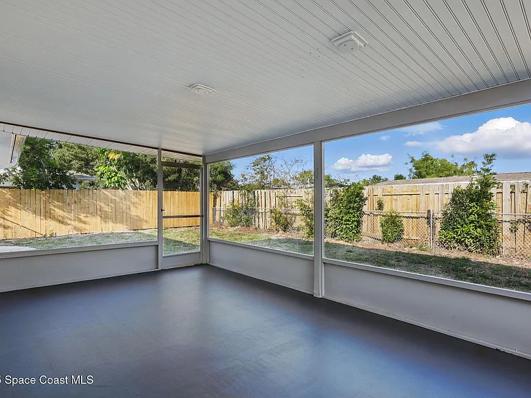 280 Antigua Dr — Photo 20