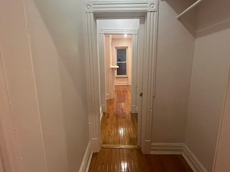 517 Bainbridge St #TOP — Photo 12