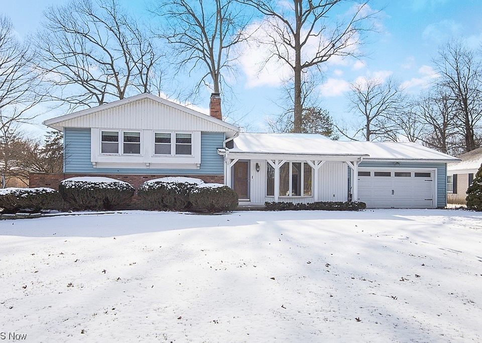 1st image of 24275 Hilliard Blvd