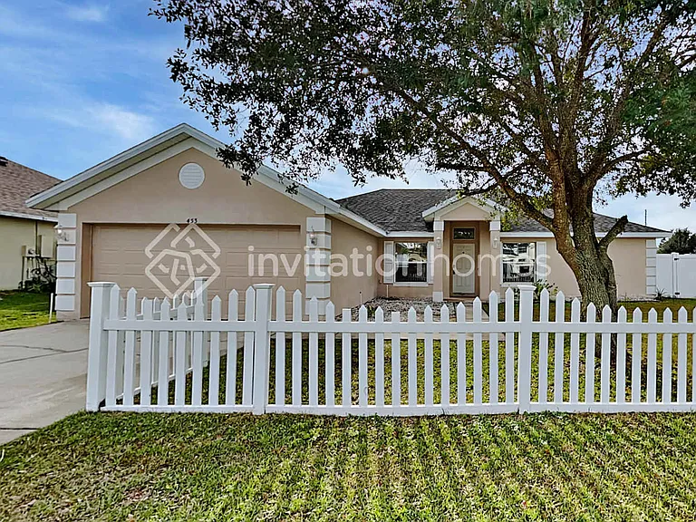 453 Peace Ct — Photo 1