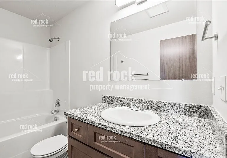 7113 E Pacific Way #2 — Photo 21