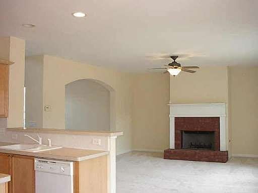 4th image of 4141 Ashland Cir
