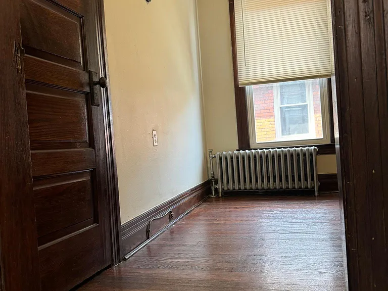 4844 Commonwealth St #UL — Photo 8