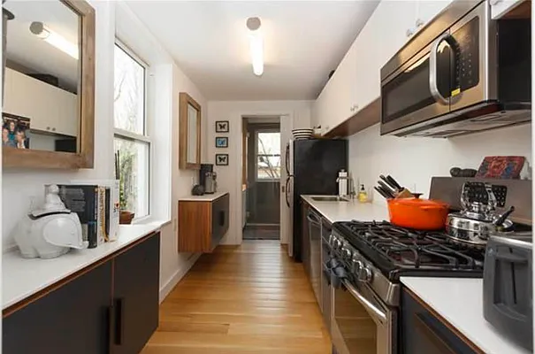 Rented by REAL New York | media 7