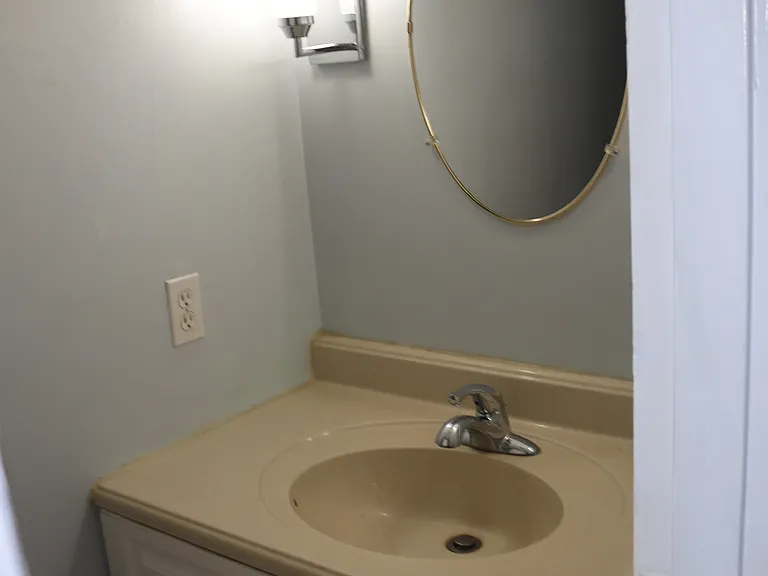 10 Village Brook Ln — Photo 8