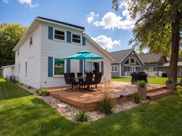 3923 Lake Shore Dr, Bremen, IN 46506