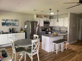 433 Gloucester Blvd, Sun City Center, FL 33573