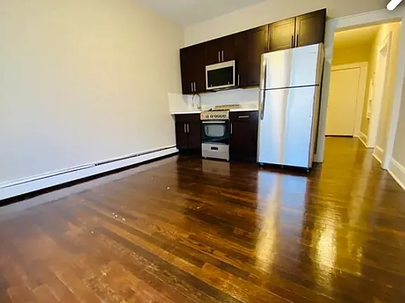 490 Rahway Ave #A7 — photo 2 of 6