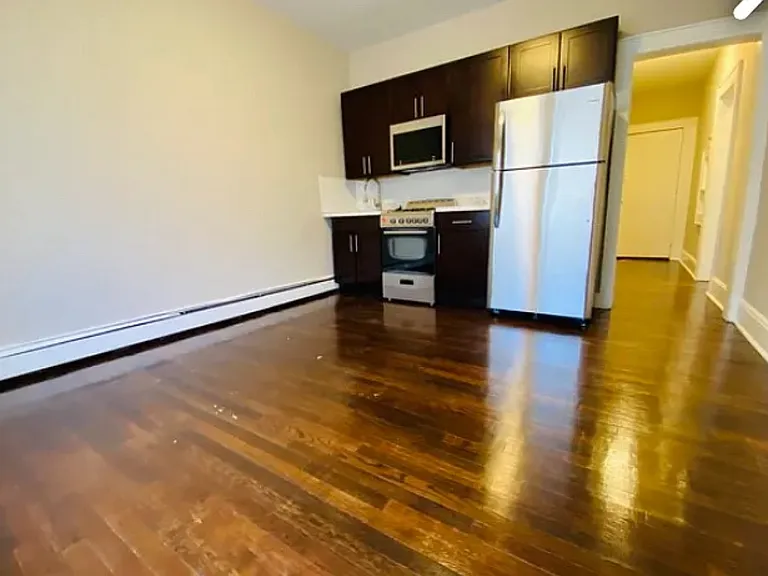 490 Rahway Ave #A5 — Photo 2
