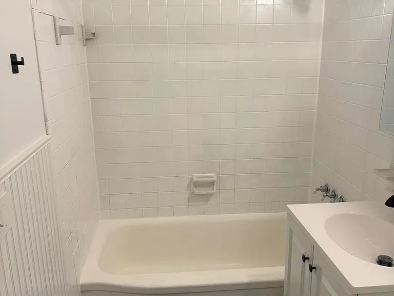 23307 Williams Ave — Photo 8