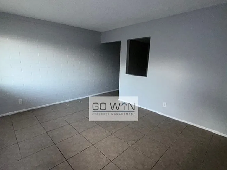 559 S Bellview — Photo 8