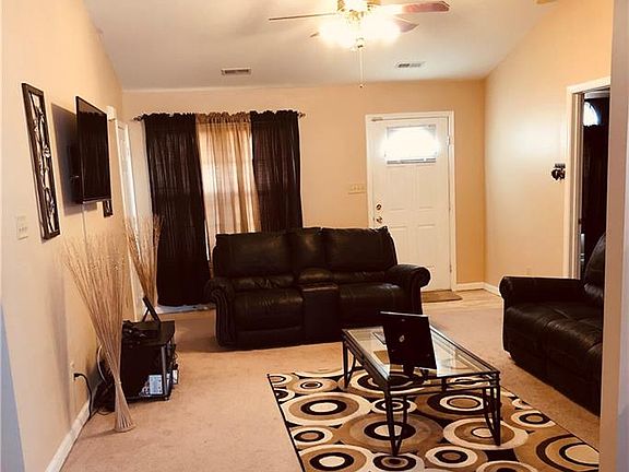4th image of 6433 Blossom View Ln