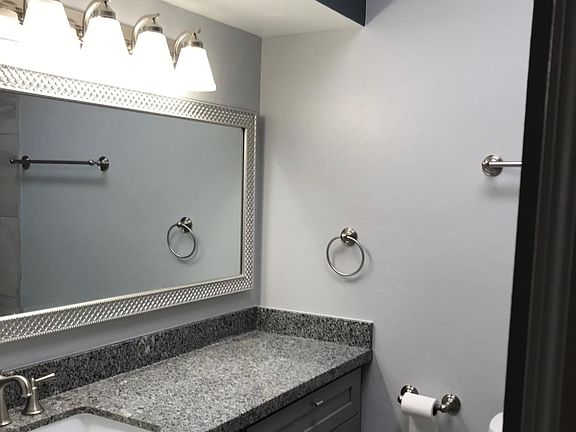 2nd image of 233 E Calle Diamante