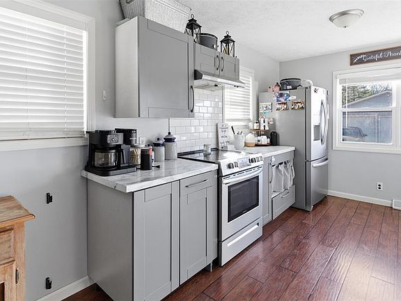 3rd image of 3472 Belltown Rd