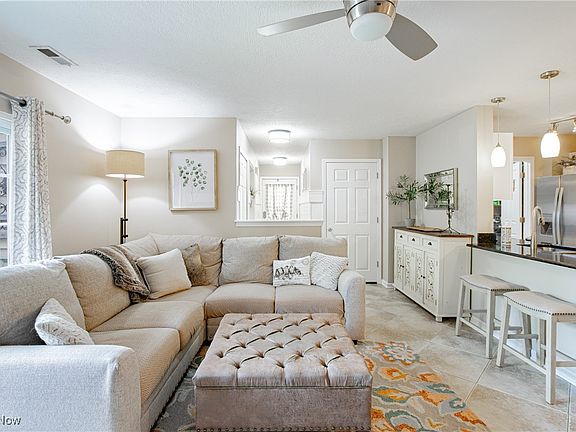 5th image of 3391 Lenox Village Dr