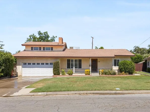 110 El Cerrito Dr, Bakersfield, CA 93305