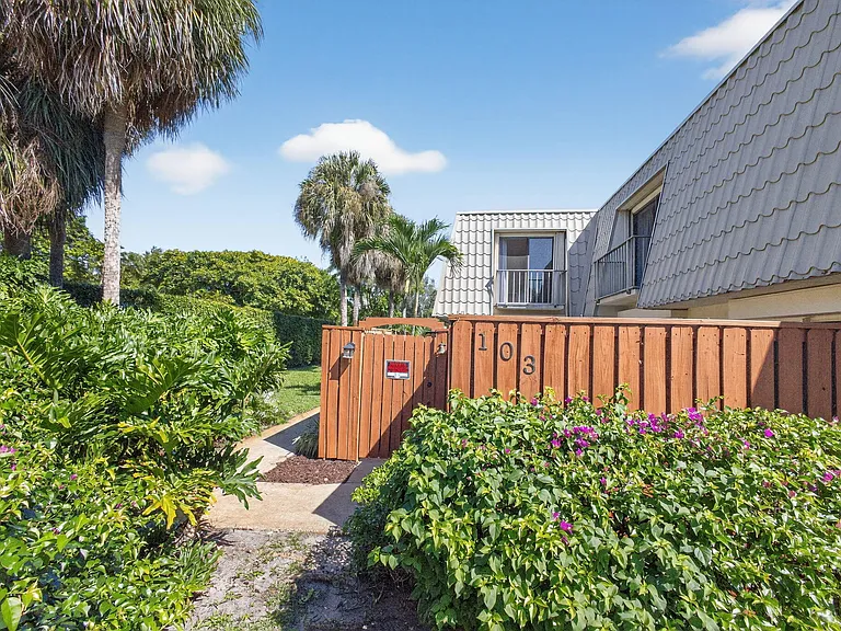 1700 Embassy Dr #103 — Photo 5