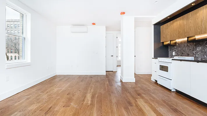Rented by Nooklyn NYC LLC | media 26