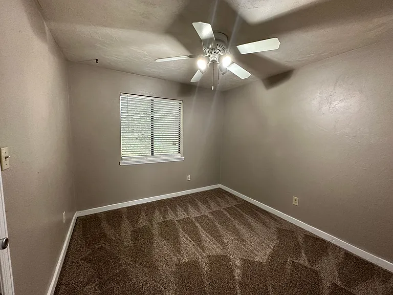 581 Chicopee Ct #A — Photo 4