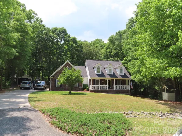 300 Tradewinds Ln, York, SC 29745