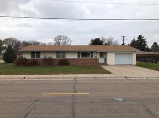 320 S Bryan Ave, North Platte, NE 69101