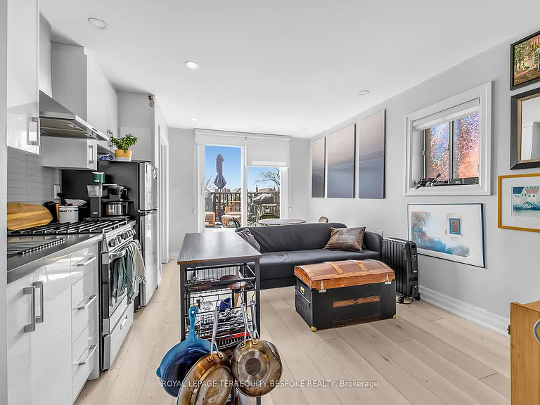 61 Chelsea Ave #4 — Photo 5