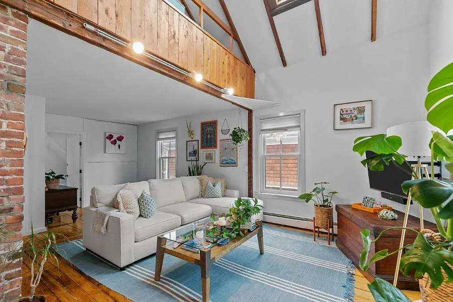 44 Poplar St #2
