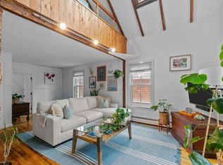 44 Poplar St #2, Newport, RI 02840