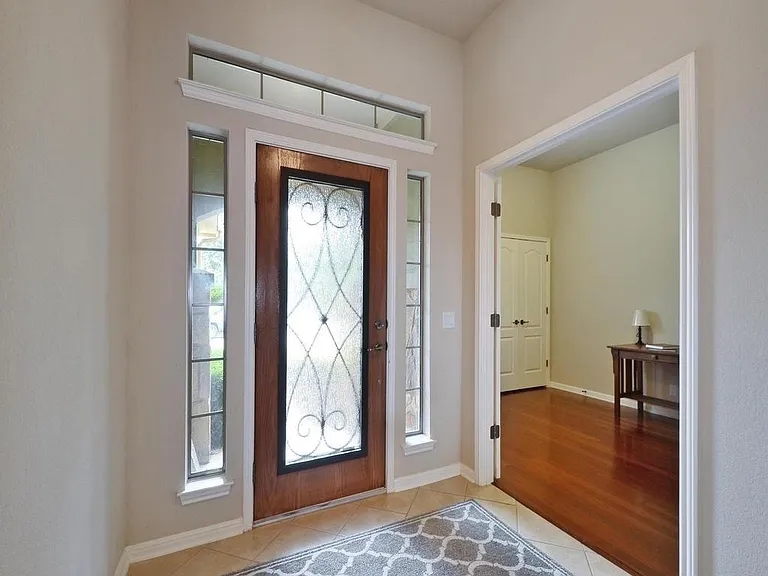 111 Miss Ashley St — Photo 4