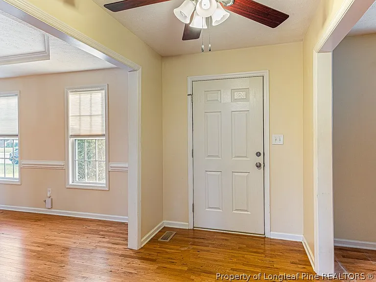 1901 Ellie Ave — Photo 3