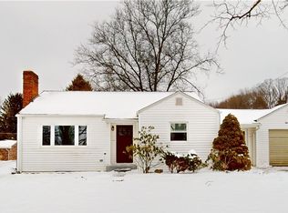 820 Sunset Dr, Butler, PA 16001