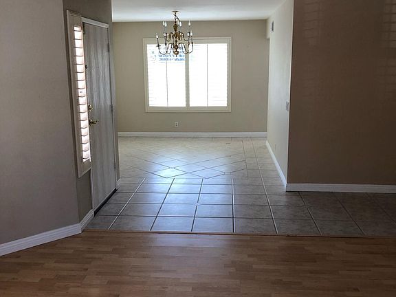 5th image of 2375 Yew Dr