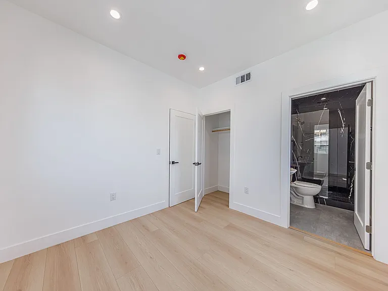 Gorgeous New Townhomes Next To la Cienega Park — Photo 38