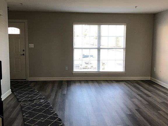 2nd image of 6120 Baldridge Ter