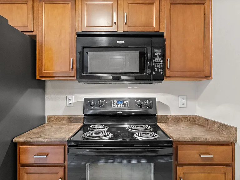 2845 Teakwood Dr — Photo 17