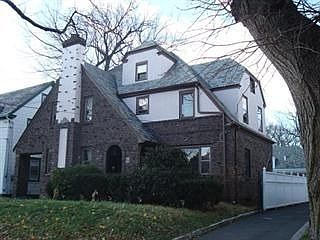 2nd image of 496-498 Highland Ave