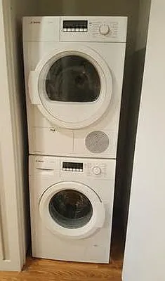 Rented by Nooklyn NYC LLC | media 9