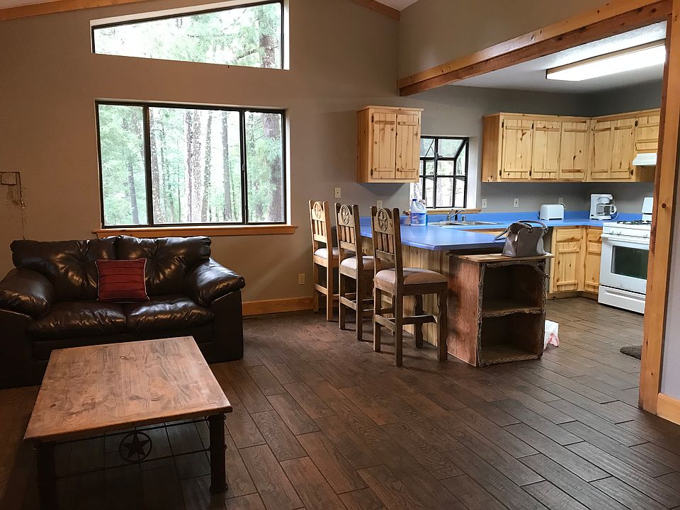 Open living/kitchen area
