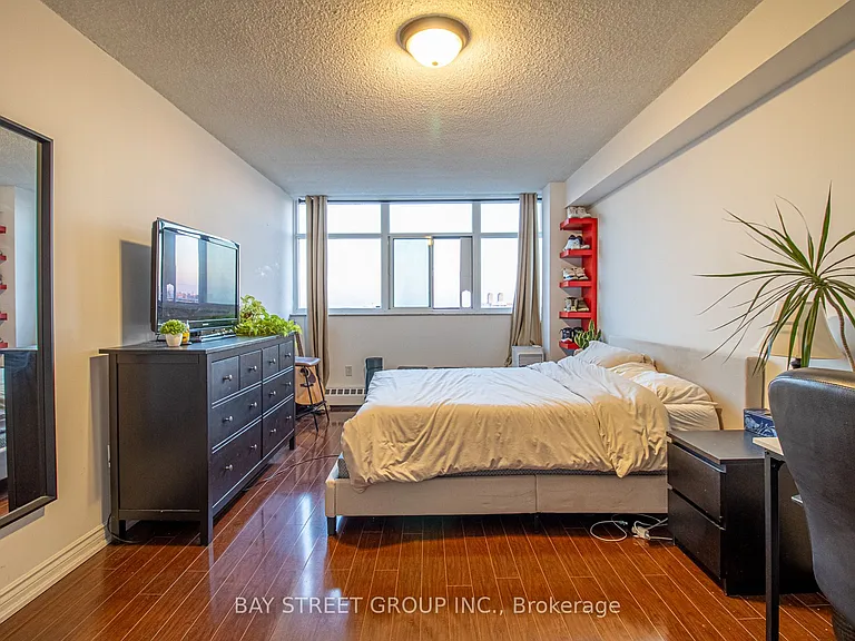 2050 Bridletowne Cir #1712 — Photo 17