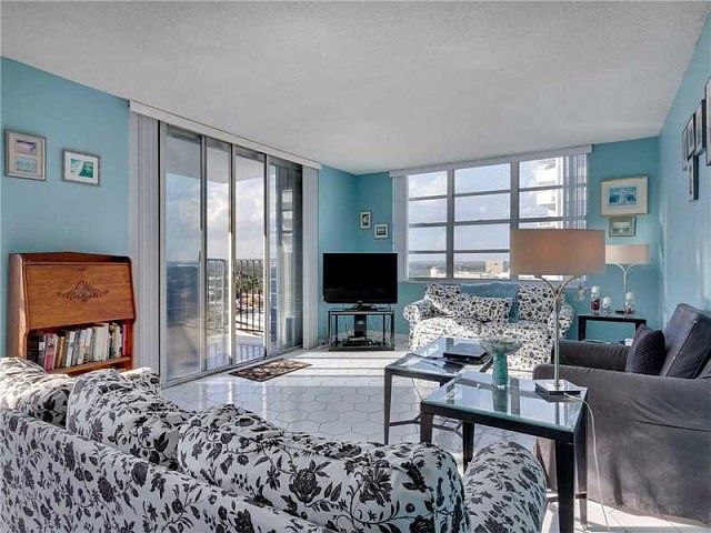 1st image of 2750 NE 183rd St APT 1808