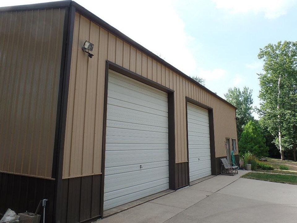 2nd image of 3615 Circle Ln