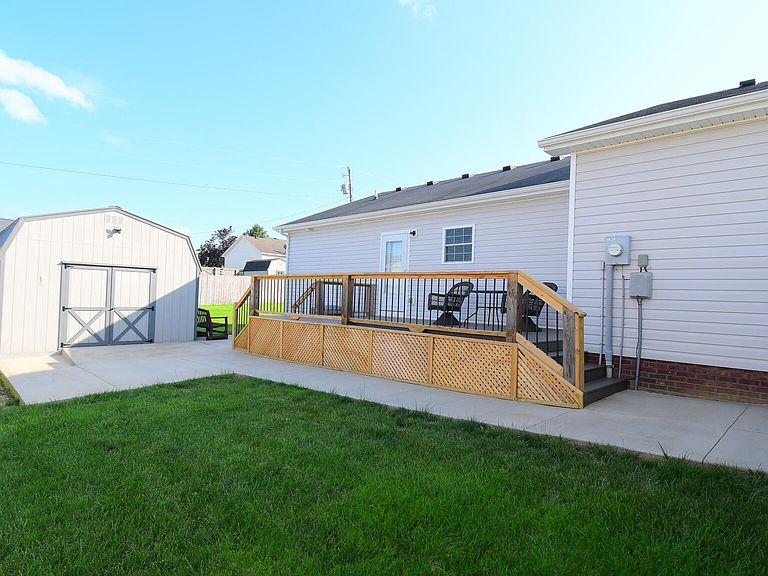 Listing photo 5