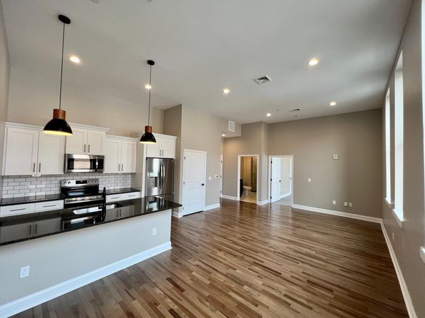 33 E Northampton St #203