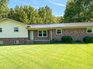 255 Leeburn Harris Ln, Parsons, TN 38363
