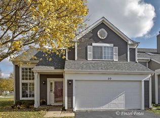20 Dogwood Ct, Lake In The Hills, IL 60156