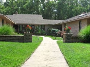 3012 Mission Dr, Hutchinson, KS 67502