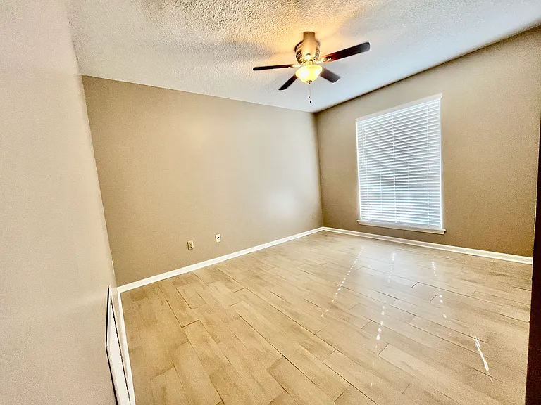 10287 Stallion Run Ct — Photo 18