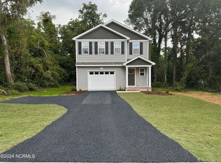 124 S Gaines St, Southern Pines, NC 28387
