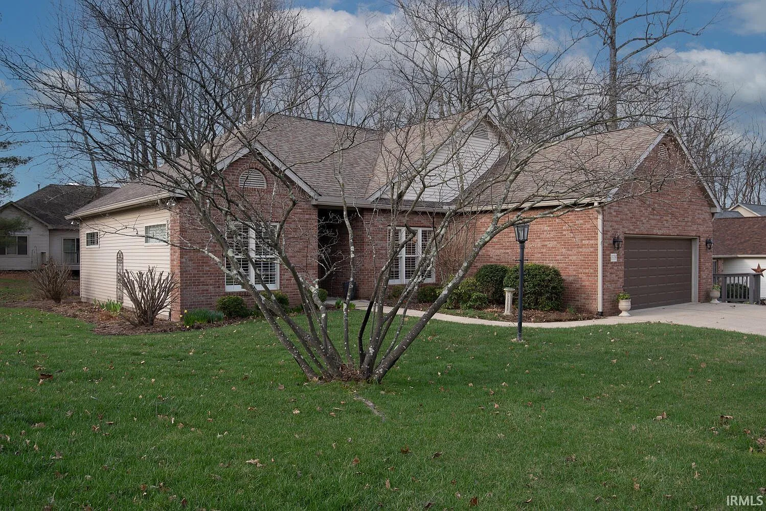 3638 E Tamarron Dr photo 1