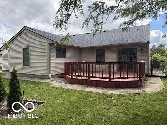 2nd image of 8107 Southern Trails Pl